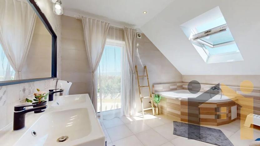 Prodej rodinného domu, Vinařice, 269 m2