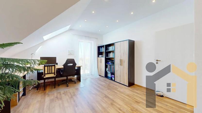 Prodej rodinného domu, Vinařice, 269 m2