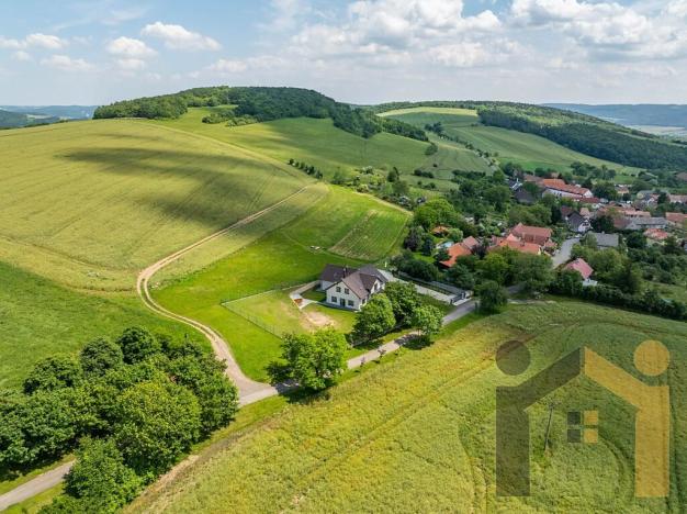Prodej rodinného domu, Vinařice, 269 m2