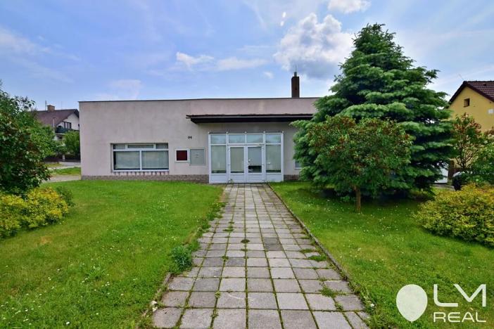 Prodej komerční nemovitosti, Nové Město na Moravě, 230 m2