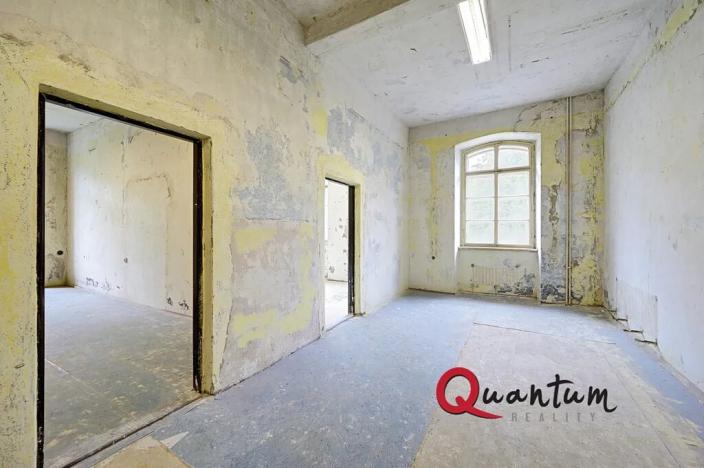 Prodej obchodního prostoru, Janská, 4600 m2