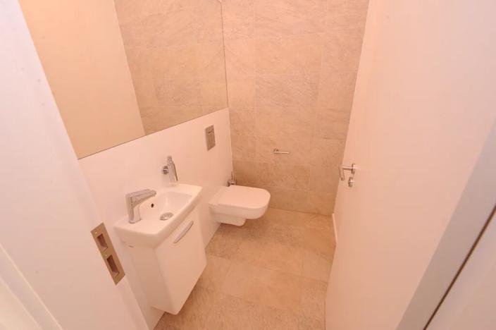 Pronájem rodinného domu, Praha - Horní Měcholupy, U Golfu, 169 m2