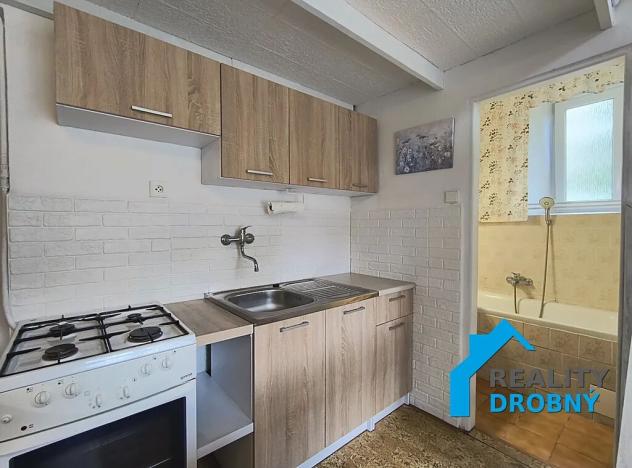 Prodej bytu 2+kk, Děčín, Sládkova, 52 m2