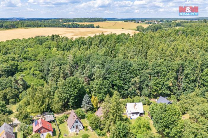 Prodej pole, Kunějovice, 1697 m2