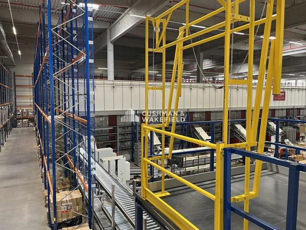 Prodej skladu, Nová Paka, 9000 m2