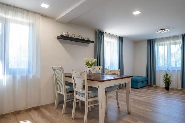 Prodej rodinného domu, Zámostí-Blata, 215 m2