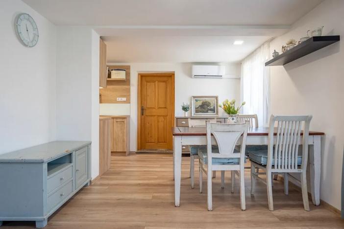 Prodej rodinného domu, Zámostí-Blata, 215 m2