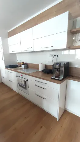 Prodej bytu 3+kk, Hradec Králové, Bozděchova, 63 m2