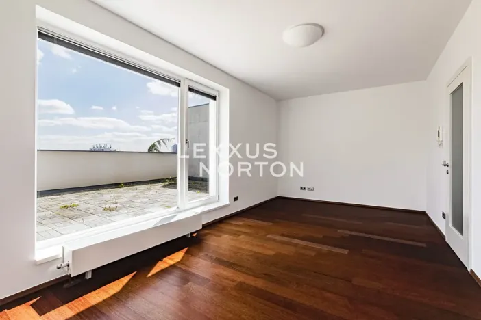 Pronájem rodinného domu, Praha - Dejvice, Štiplova, 219 m2