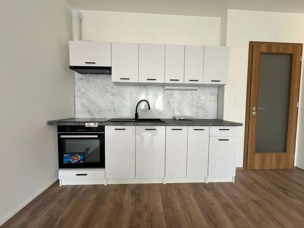 Pronájem bytu 2+kk, Liberec, Švermova, 66 m2