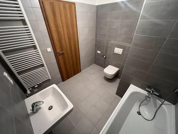 Pronájem bytu 2+kk, Liberec, Švermova, 66 m2