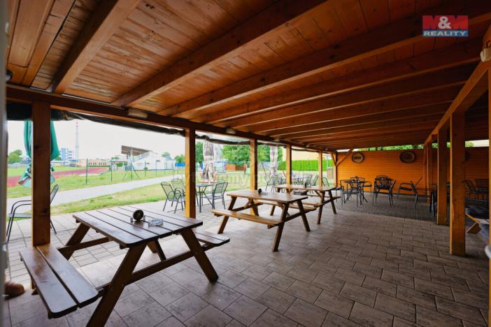 Prodej restaurace, Chropyně, Hanácké náměstí, 249 m2