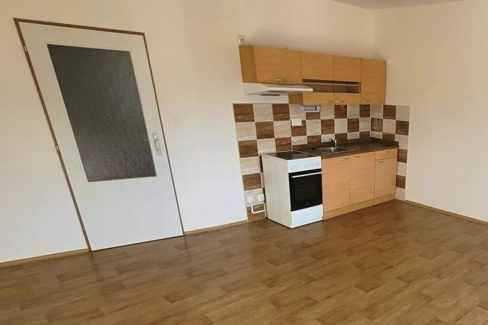 Pronájem bytu 1+kk, Ústí nad Labem, Hradiště, 39 m2