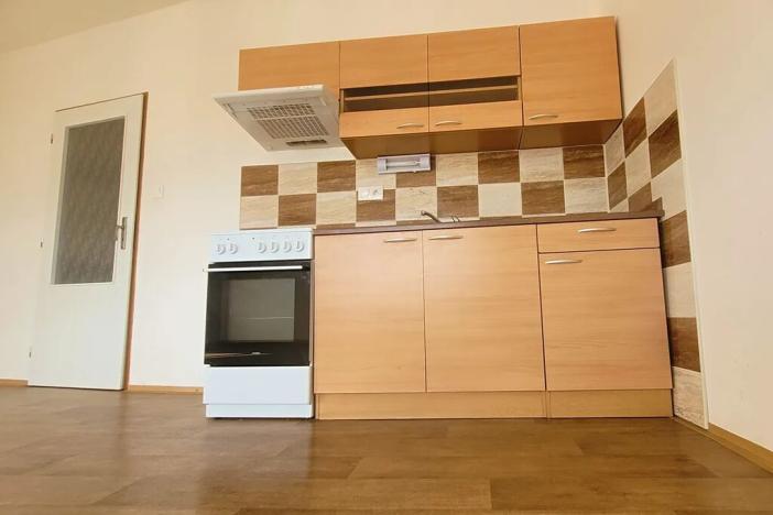 Pronájem bytu 1+kk, Ústí nad Labem, Hradiště, 39 m2