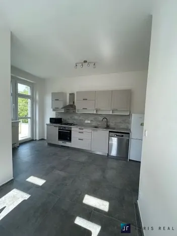 Pronájem bytu 4+1, Praha - Dejvice, Na Šťáhlavce, 115 m2