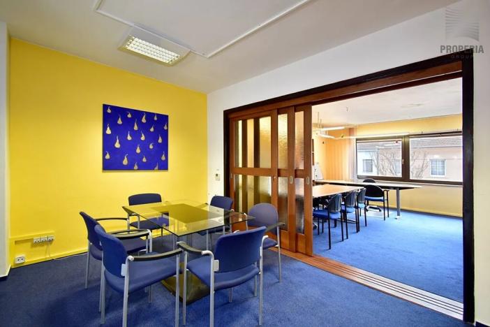 Prodej kanceláře, Brno, Haasova, 246 m2