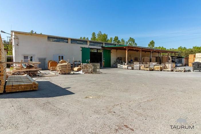 Prodej komerční nemovitosti, Vojkovice, 12027 m2