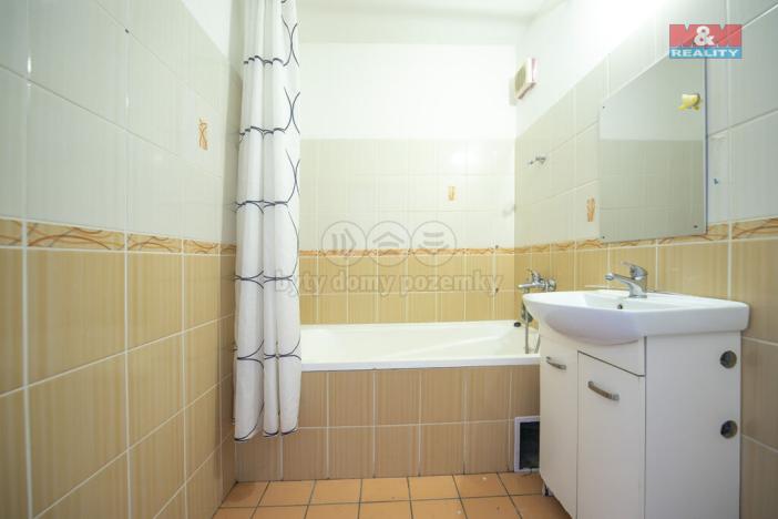 Prodej bytu 2+1, Děčín - Děčín V-Rozbělesy, Závodní, 43 m2