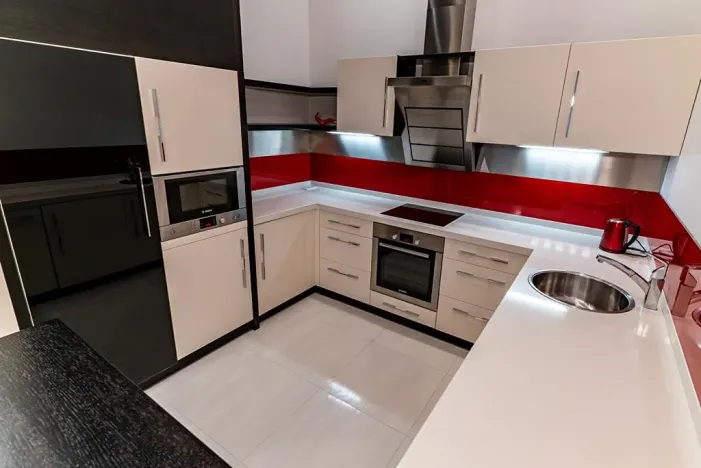 Prodej bytu 2+kk, Karlovy Vary, Divadelní náměstí, 65 m2