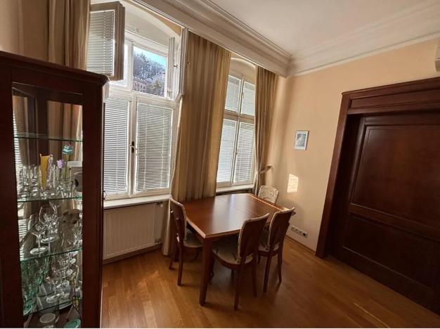 Prodej bytu 2+kk, Karlovy Vary, Vřídelní, 58 m2