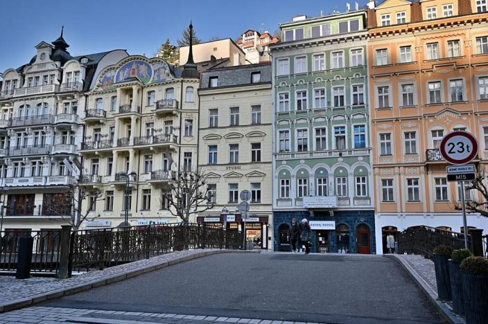 Prodej bytu 2+kk, Karlovy Vary, Vřídelní, 55 m2