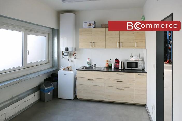 Pronájem skladu, Kuřim, 640 m2