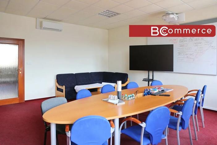 Pronájem skladu, Brno, Kulkova, 6141 m2