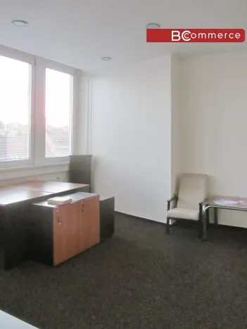 Pronájem kanceláře, Brno, 700 m2