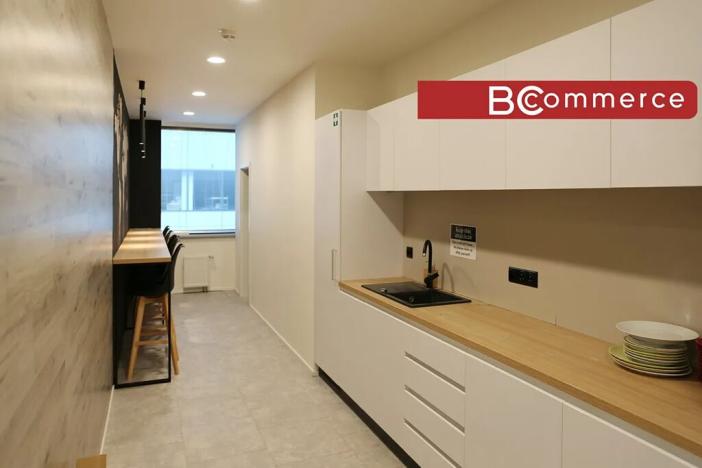 Pronájem kanceláře, Brno, 373 m2