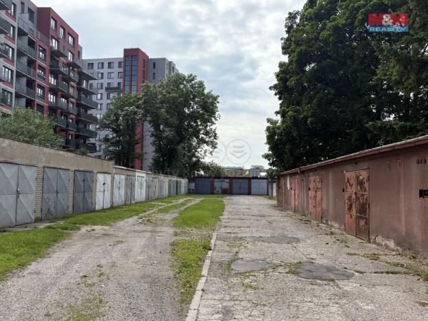 Prodej garáže, Pardubice, Pod Vinicí, 18 m2