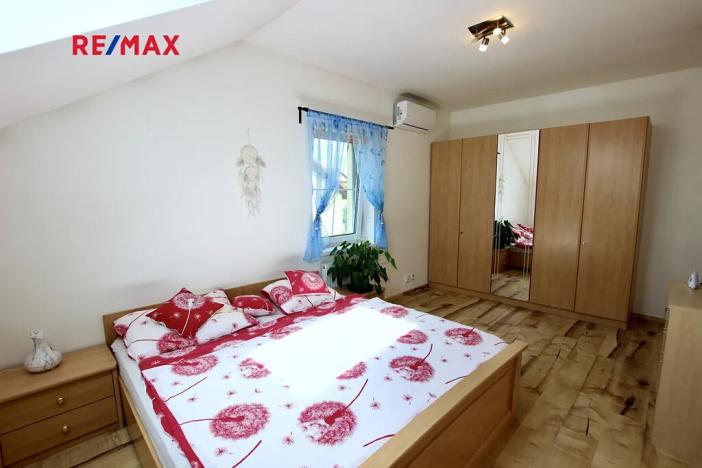 Prodej rodinného domu, Králův Dvůr, Královské Údolí, 114 m2