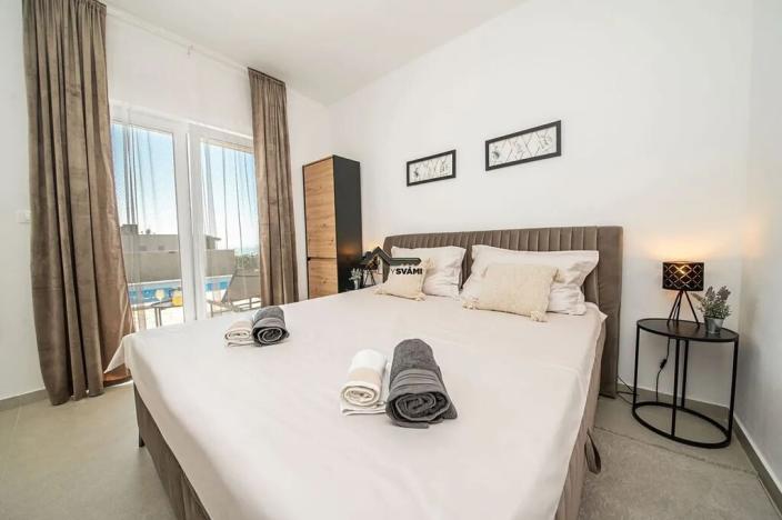 Prodej ubytování, Jakišnica, Chorvatsko, 160 m2