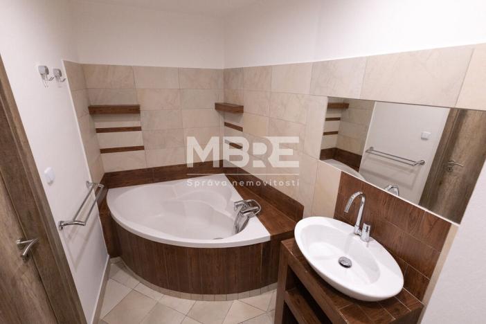 Pronájem bytu 4+1, Orlová - Lutyně, Masarykova třída, 73 m2
