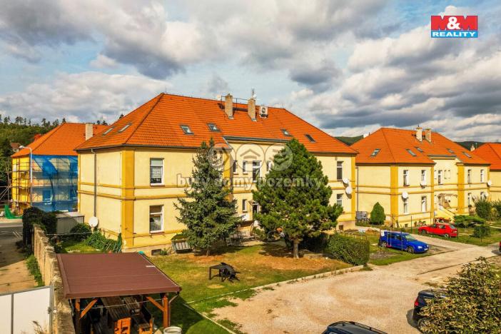 Prodej bytu 1+kk, Králův Dvůr - Počaply, Plzeňská, 24 m2