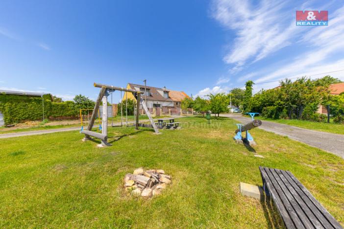 Prodej rodinného domu, Šumice, 263 m2