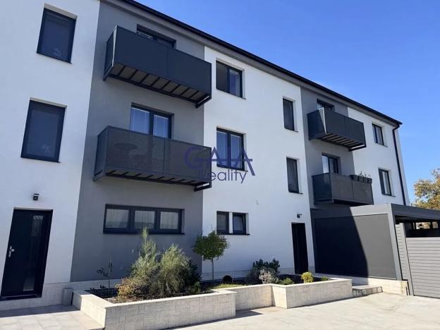 Pronájem bytu 1+kk, Břeclav, Lednická, 34 m2