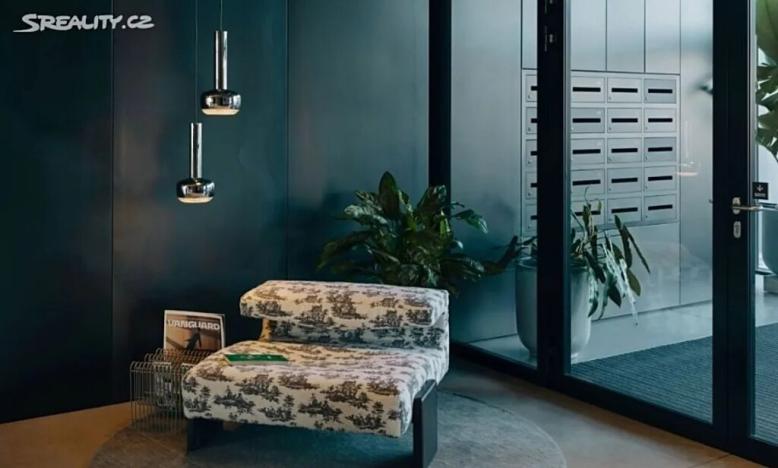 Prodej bytu 2+kk, Praha - Modřany, Československého exilu, 55 m2