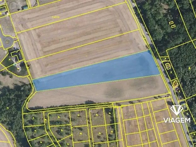 Prodej podílu pole, Charvatce, 1486 m2