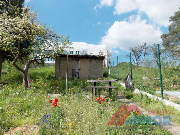 Prodej zahrady, Slaný, Husova, 975 m2