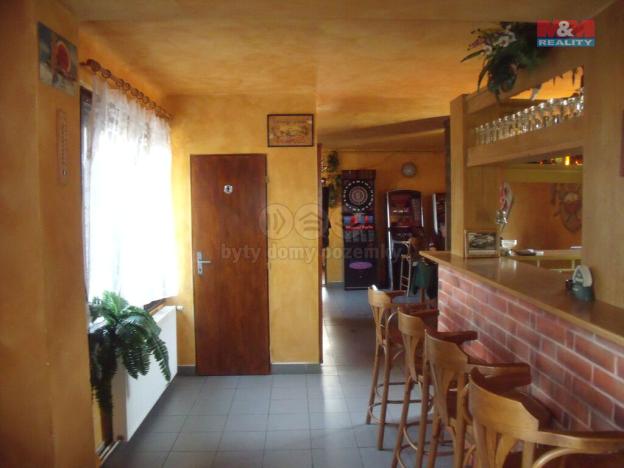 Prodej obchodního prostoru, Babice, Sportovní, 650 m2