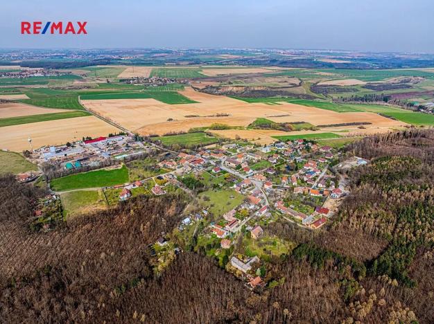 Prodej komerčního pozemku, Roblín, 7004 m2