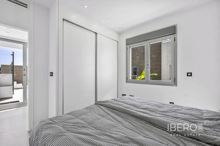 Prodej rodinného domu, Guardamar del Segura, Španělsko, 104 m2