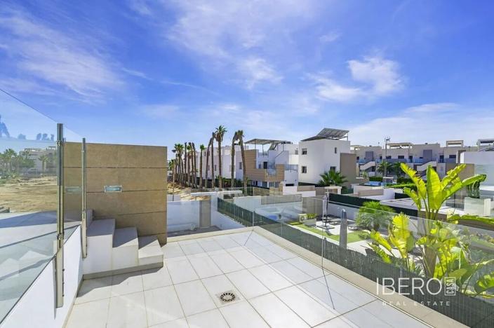 Prodej rodinného domu, Guardamar del Segura, Španělsko, 104 m2