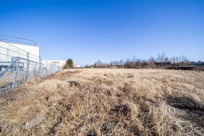 Prodej komerčního pozemku, České Budějovice, U Voříškova dvora, 2608 m2