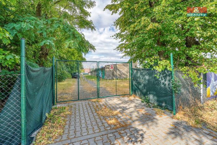 Prodej garáže, Plzeň, Dobřanská, 133 m2