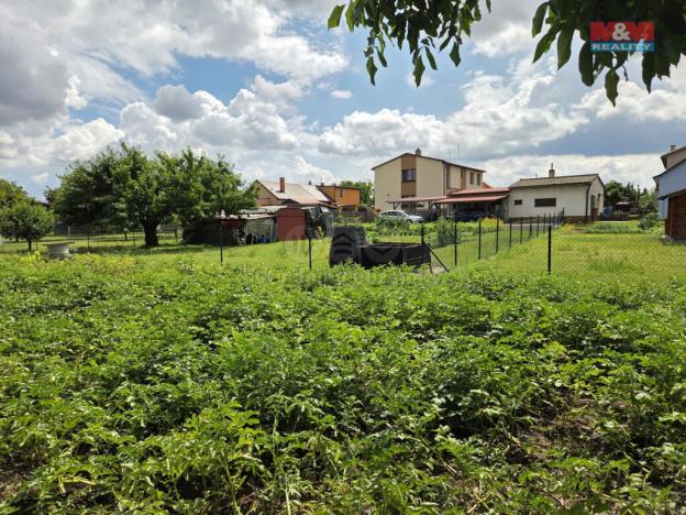 Prodej pozemku pro bydlení, Chotusice, 823 m2