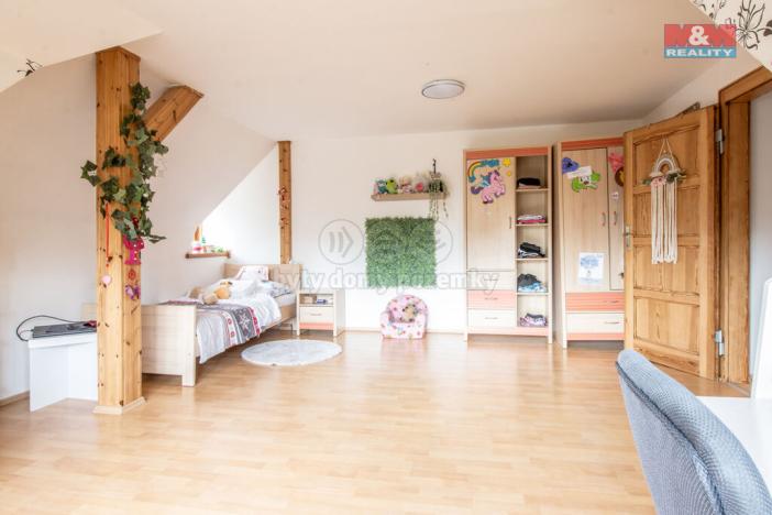 Prodej rodinného domu, Nový Bor, Smetanova, 250 m2