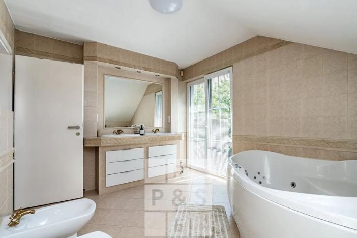 Prodej rodinného domu, Průhonice, Pod Valem II., 243 m2