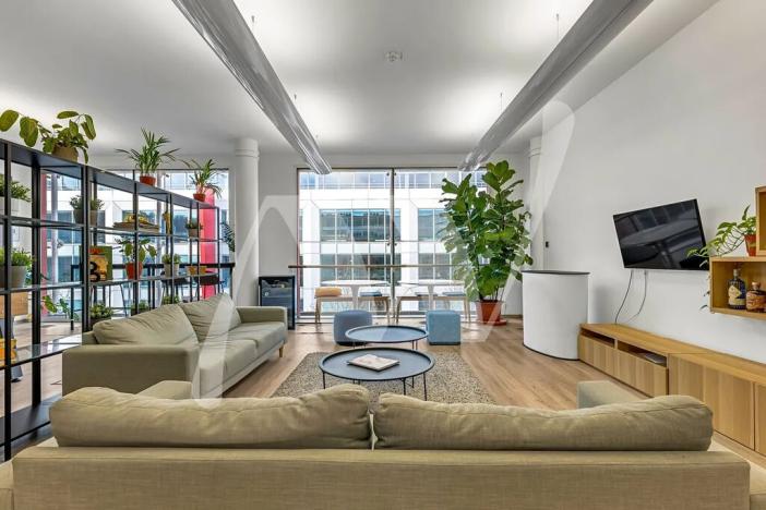 Pronájem kanceláře, Praha - Karlín, Křižíkova, 436 m2