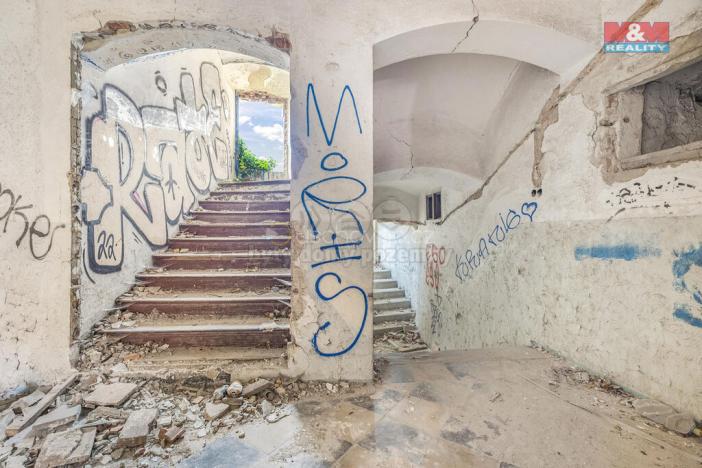 Prodej historického objektu, Zvoleněves, 5000 m2